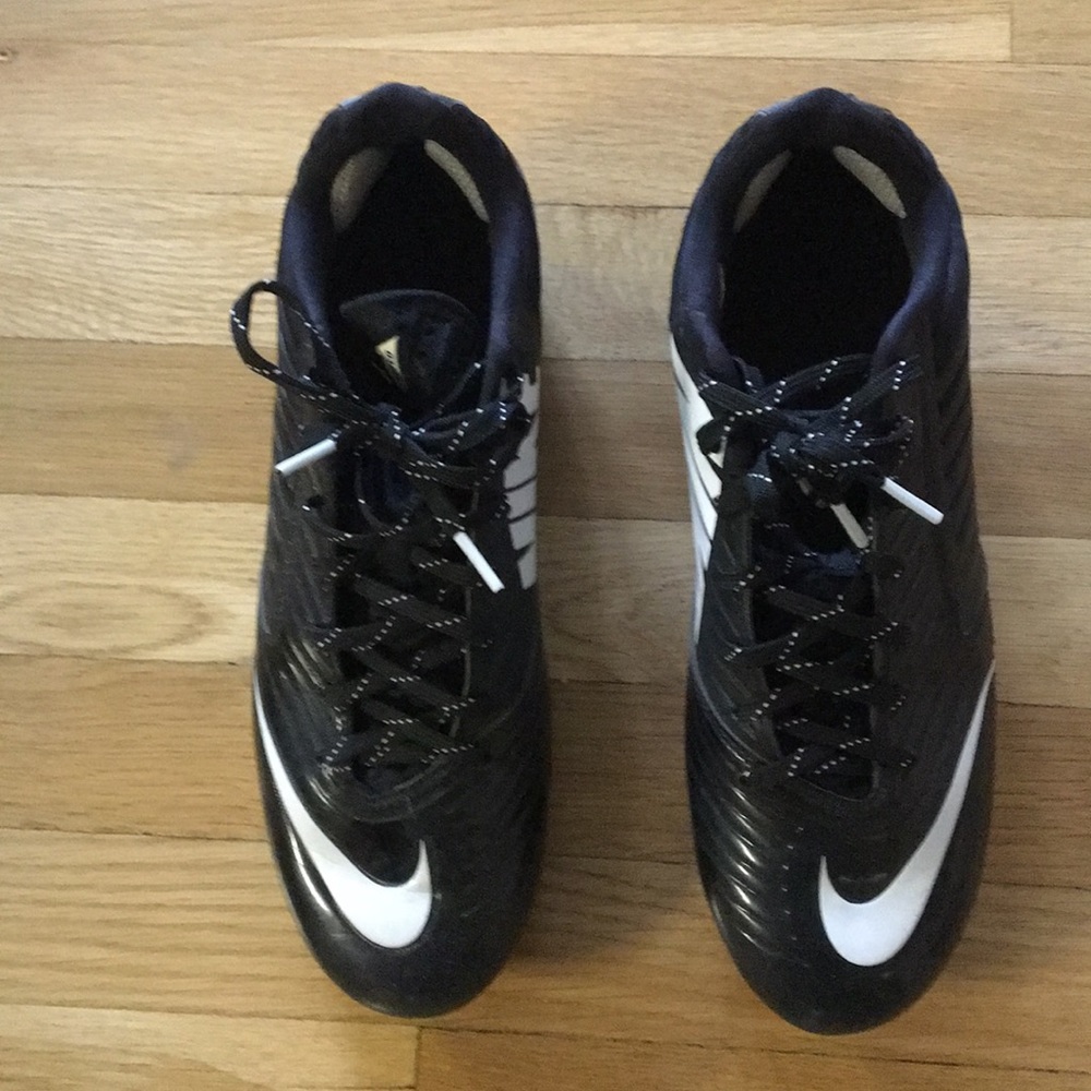 Nike mens Baseball cleats size 9,5